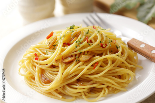 ペペロンチーノ Pasta aglio, olio e peperoncino