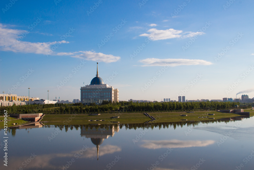 Астана, Ак-Орда с отражением, Казахстан, столица