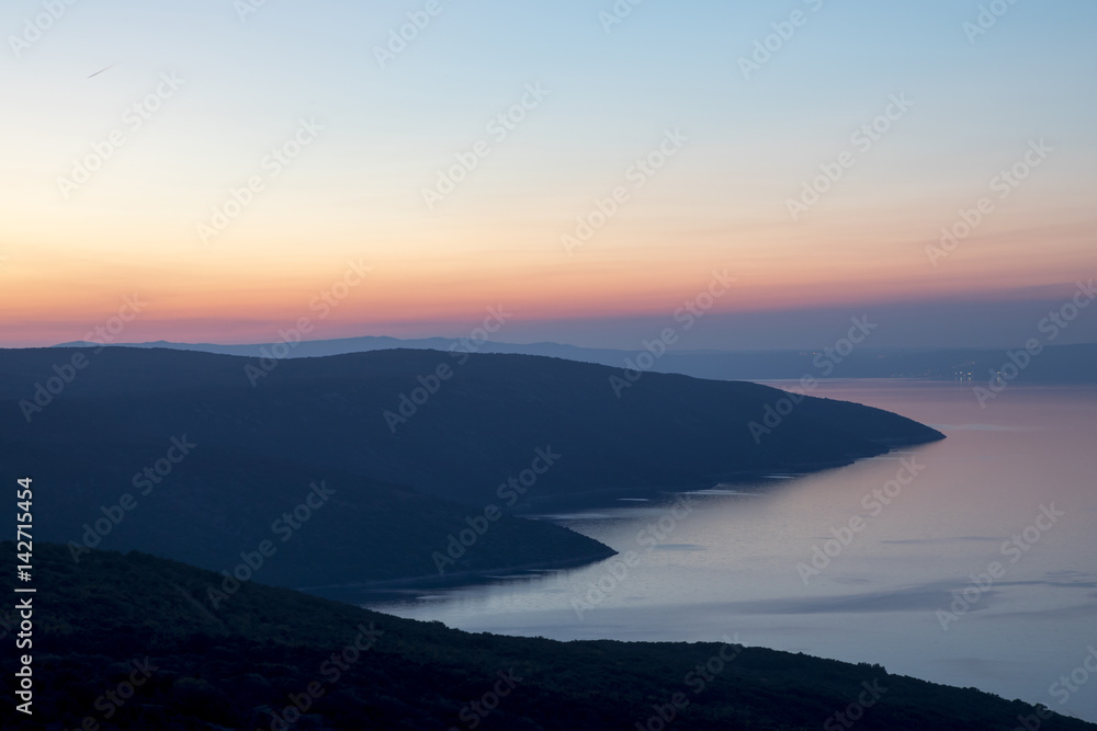 Sonnenuntergang auf der insel cres,kroatien,