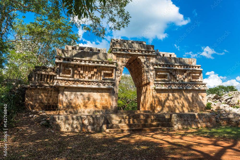 Naklejka premium Ancient arch at Labna mayan ruins, Yucatan, Mexico