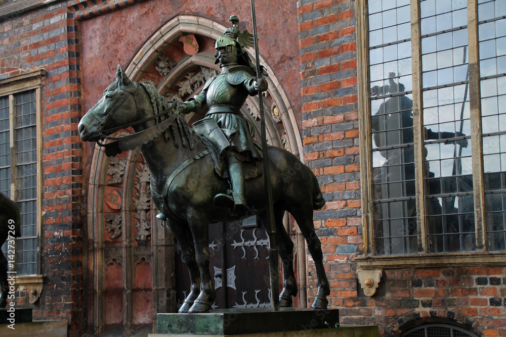 Fototapeta Reiterstatuen in Bremen