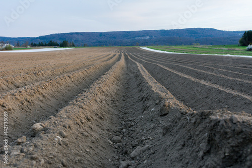 Acker auf dem Bauernhof - Ackerlandschaft