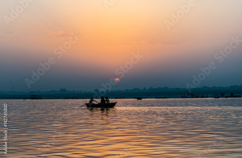 Boat on the Ganges, Varanasi at sunset © Hans