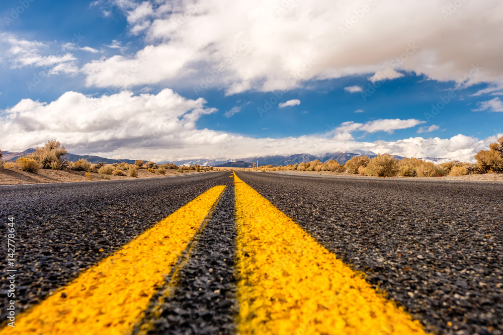 Fototapeta premium Open highway in California
