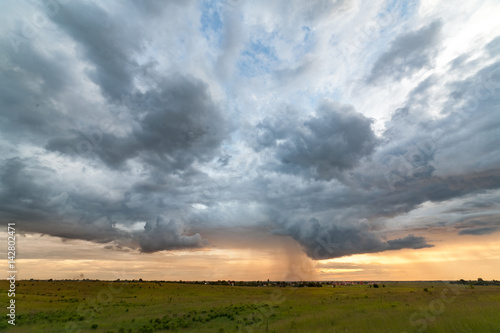 Tableau sur toile Beautiful sunset tornado whit the horizon line , would make a great and very eas