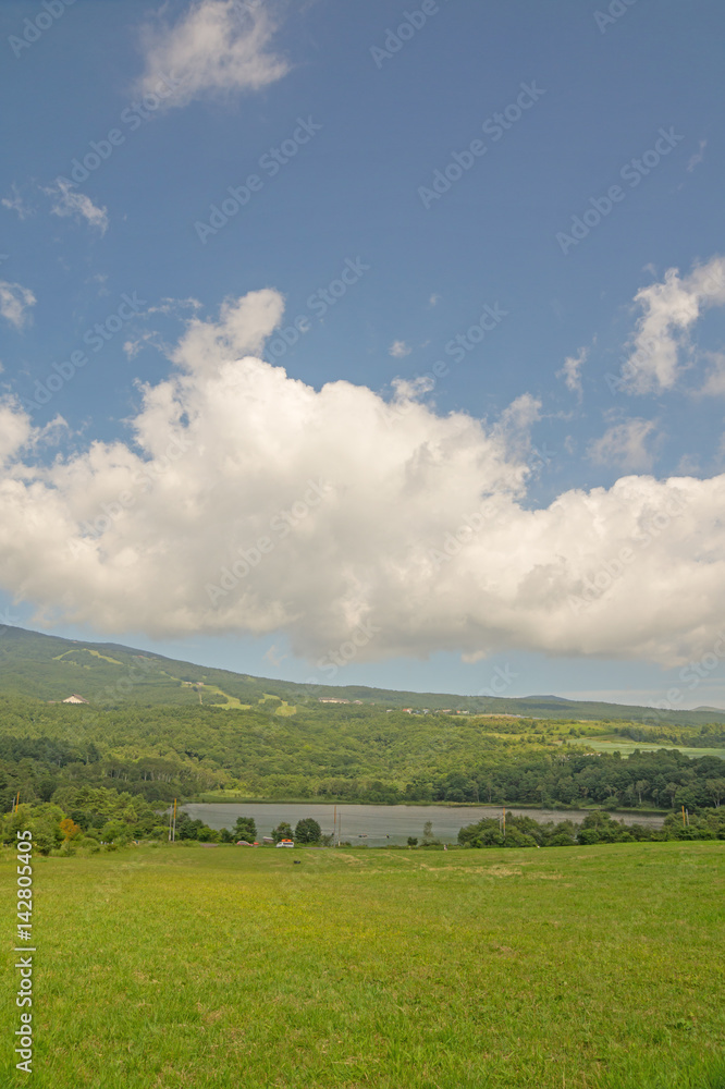 バラギ湖の風景（群馬県嬬恋村バラギ高原）