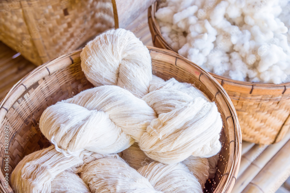 Handmade yarn from the cotton flower