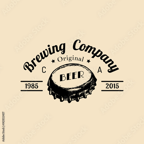 Kraft beer bottle cap logo. Old brewery icon. Hand sketched ale illustration. Vector vintage lager label or badge.