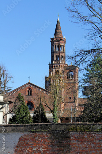 campanile e torre nolare dell'abbazia di Chiaravalle Milanese