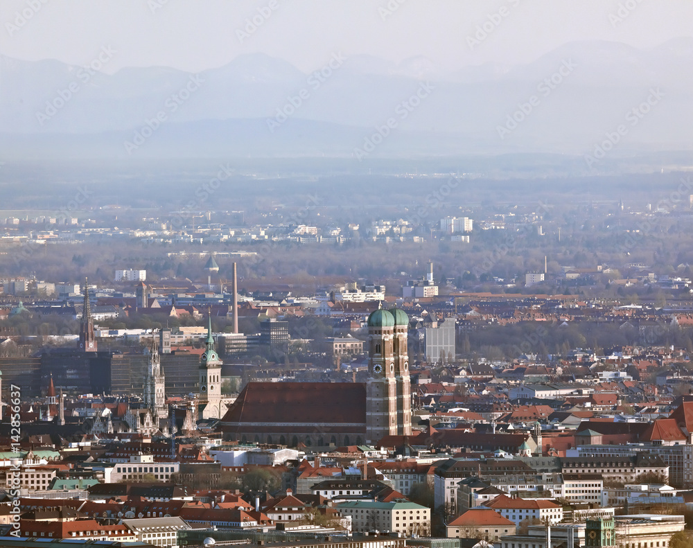 München, Panorama mit Frauenkirche