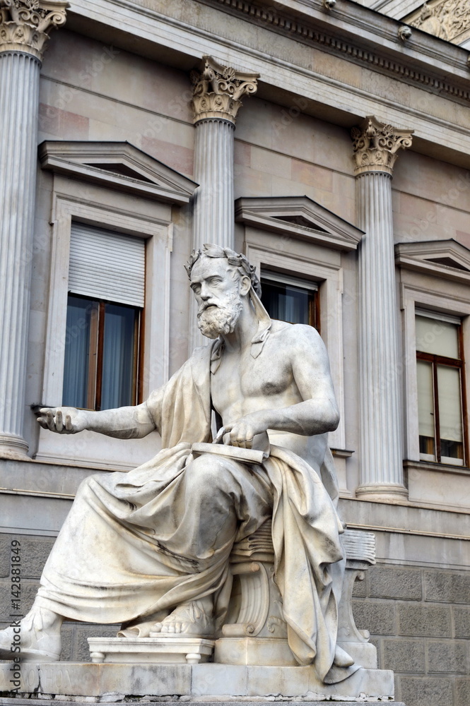 Fototapeta premium Greek philosopher Xenofones statue of Austrian Parliament Building