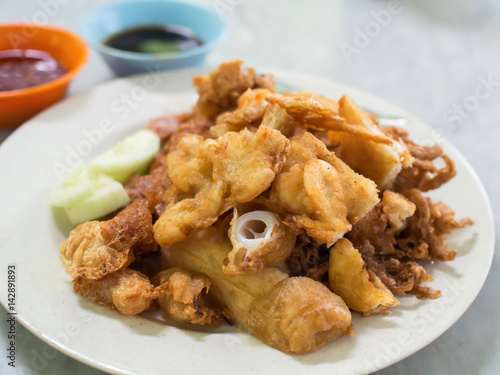 Penang Lor Bak - Famous Penang hawker food
