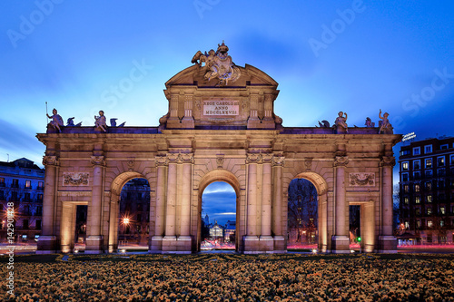 Puerta de Alcalá Madrid anochecer photo