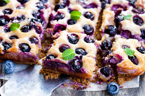 Shortcrust  pie with blueberries and condensed milk