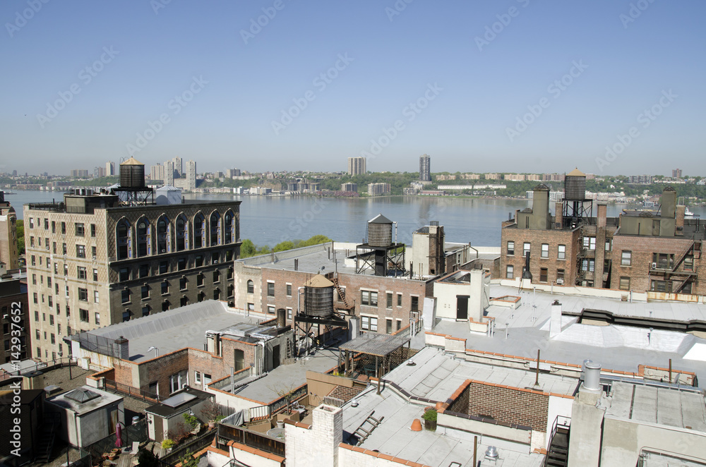 Roofs and terraces in New York City along the Hudson River