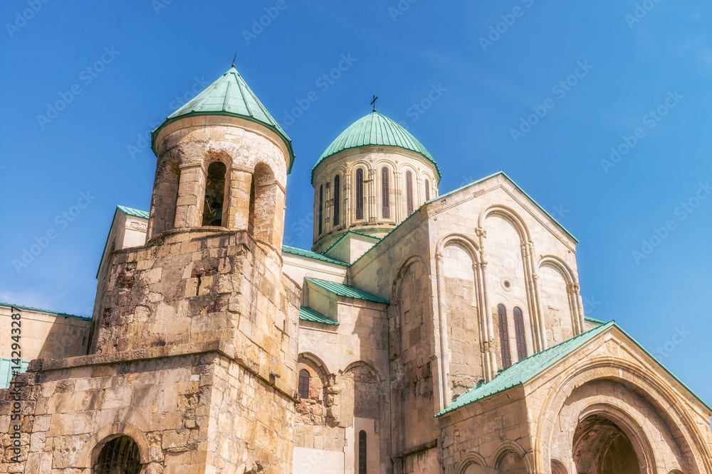 Obraz premium Bagrati Cathedral or The Cathedral of the Dormition is an 11th century cathedral in Kutaisi, Georgia.