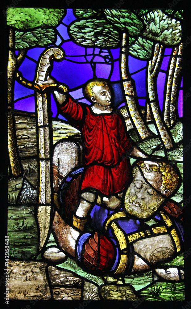 Davide decapita Golia; vetrata del Duomo di Milano