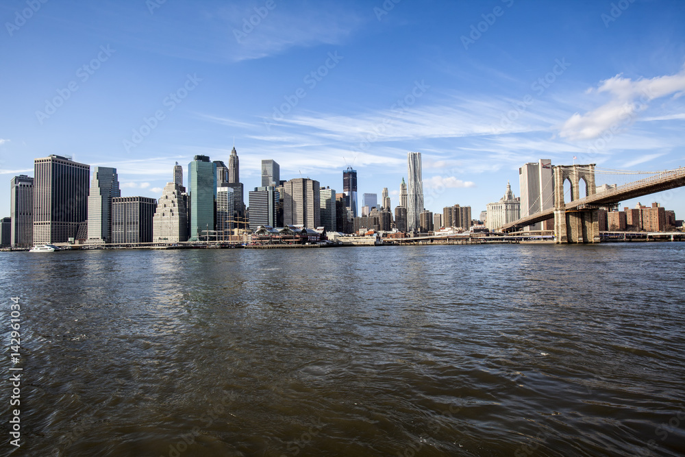 Fototapeta premium New York - Brooklyn Bridge and Lower Manhattan