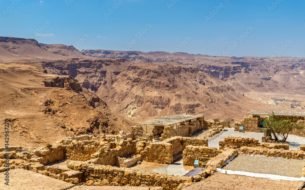 Obraz premium View on ruins of Masada fortress - Judaean Desert, Israel