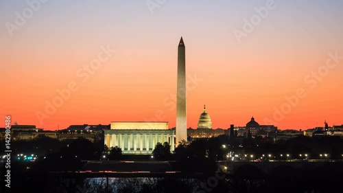 4K Washington DC Monuments Dawn Timelapse Zoom-in