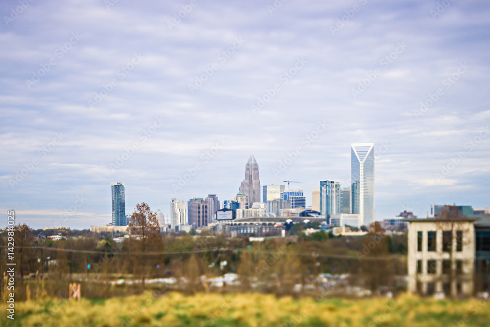 charlotte north carolina city skyline and surroundings