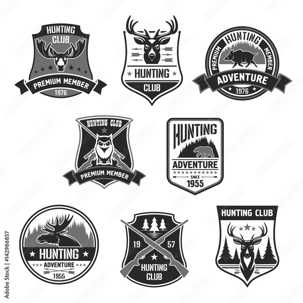 Vetor badges for hunter club or hunting adventure