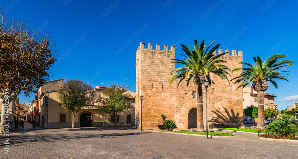 Spanien Mallorca Alcudia Porta des Moll