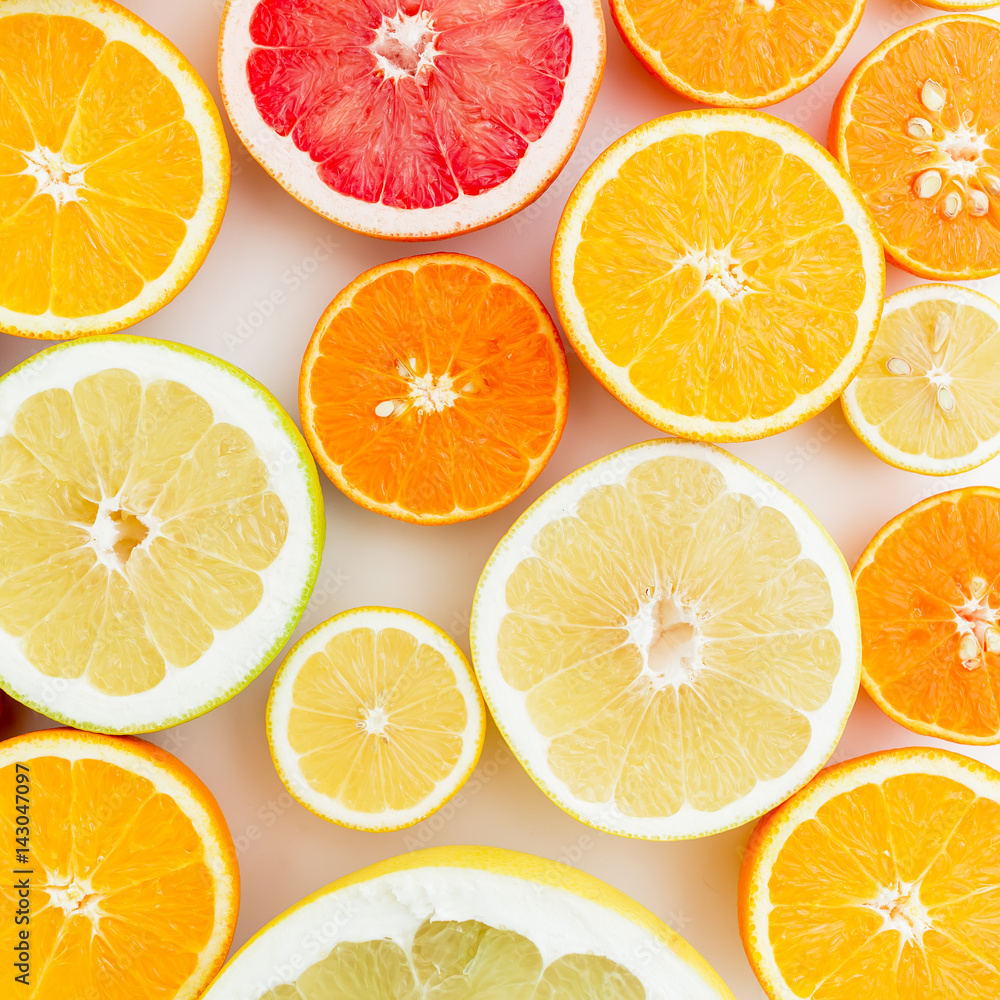 Obraz premium Pattern of citrus on white background. Flat lay, top view. Fruit background
