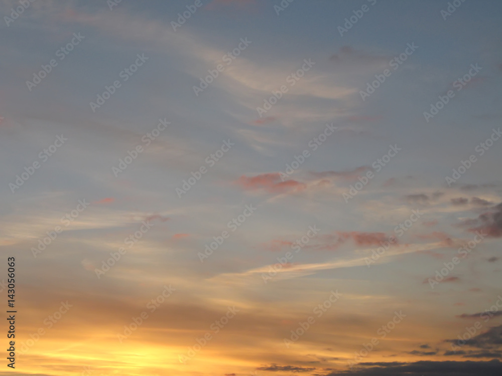 Fototapeta premium Coucher de soleil et nuages