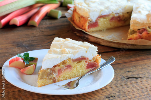 Bild auf Leinwand leckerer Rhabarberkuchen