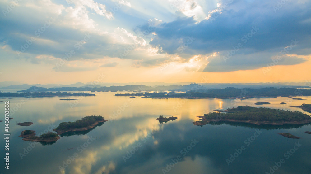 light through the sky to the lake light through the sky to the lake