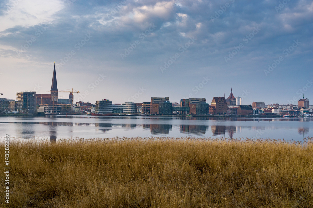 Warnow und Skyline Panorama von Rostock Warnow und Skyline Panorama von Rostock