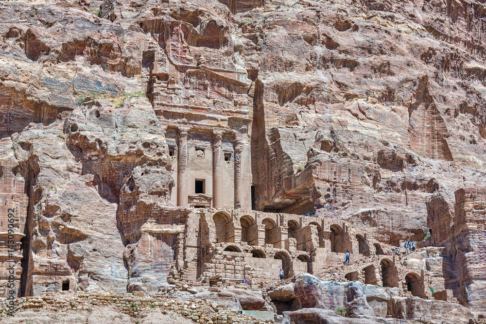 The delightful mausoleum in the ancient cave city of Petra (Treasury, el Khazneh) - Jordan