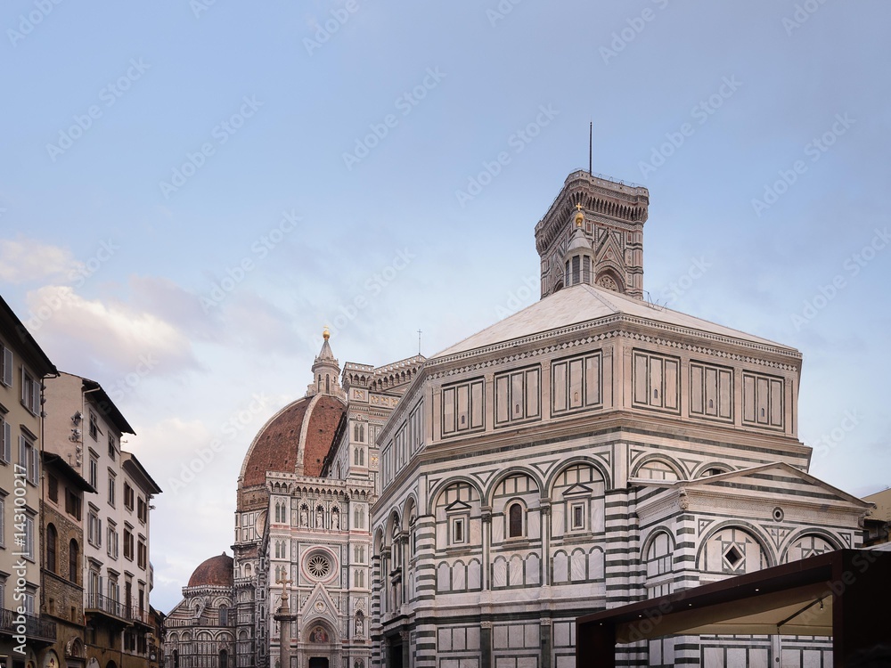 Basílica catedral de Santa Maria del Fiore (Duomo) en Florencia, Italia (Opera di Santa Maria)
