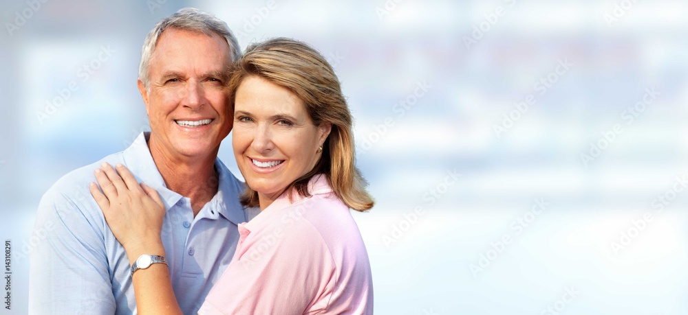 Obraz premium Senior couple smiling.