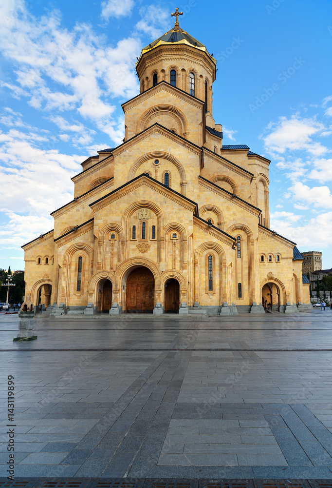 Obraz premium Holy Trinity Cathedral in Tbilisi, Georgia