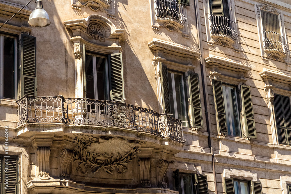 rome design balcony