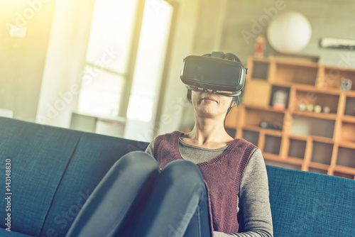 woman using vr