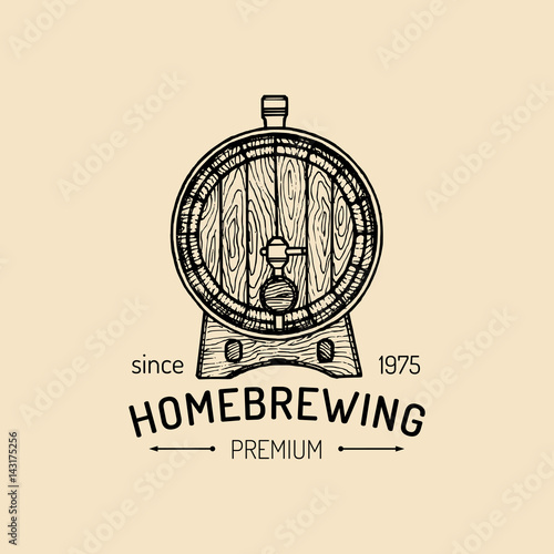 Kraft beer barrel logo. Old brewery icon. Hand sketched keg illustration. Vector vintage lager, ale label or badge.