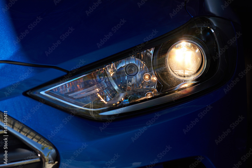 Car head light with led optic