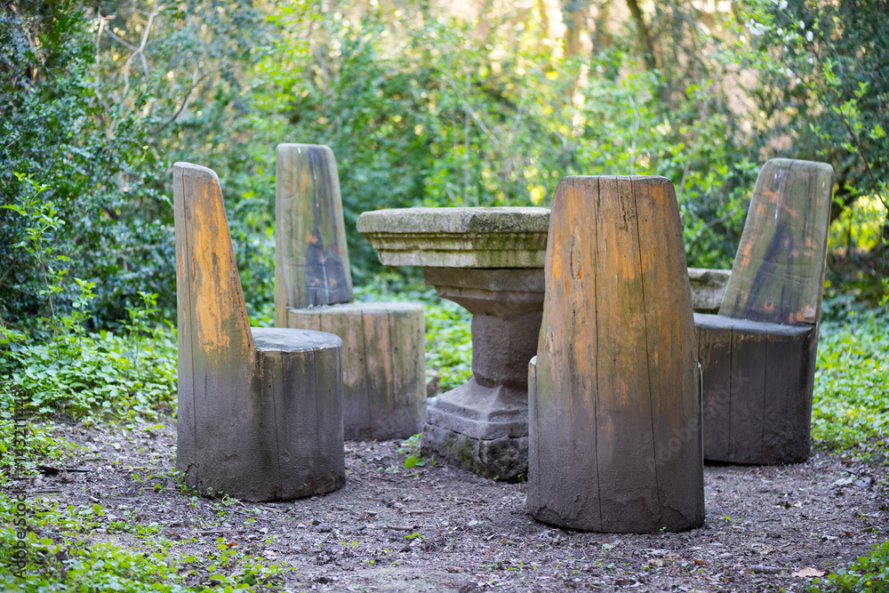 Fototapeta premium Beautiful old wooden table and chairs 