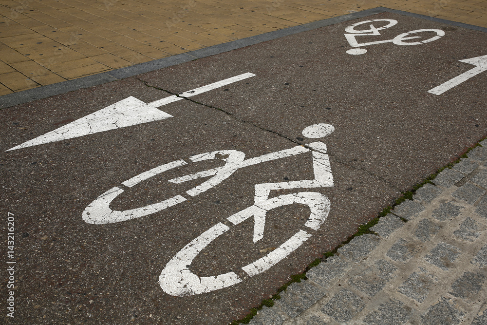 Fototapeta premium bicycle road sign