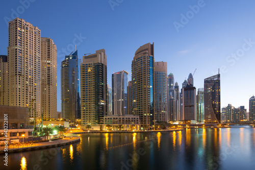 Dubai Marina Hochhaus Hochhäuser Nacht Abend blaue Stunde © Markus Mainka