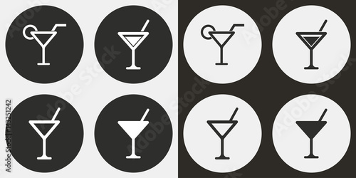 Cocktail icon set.