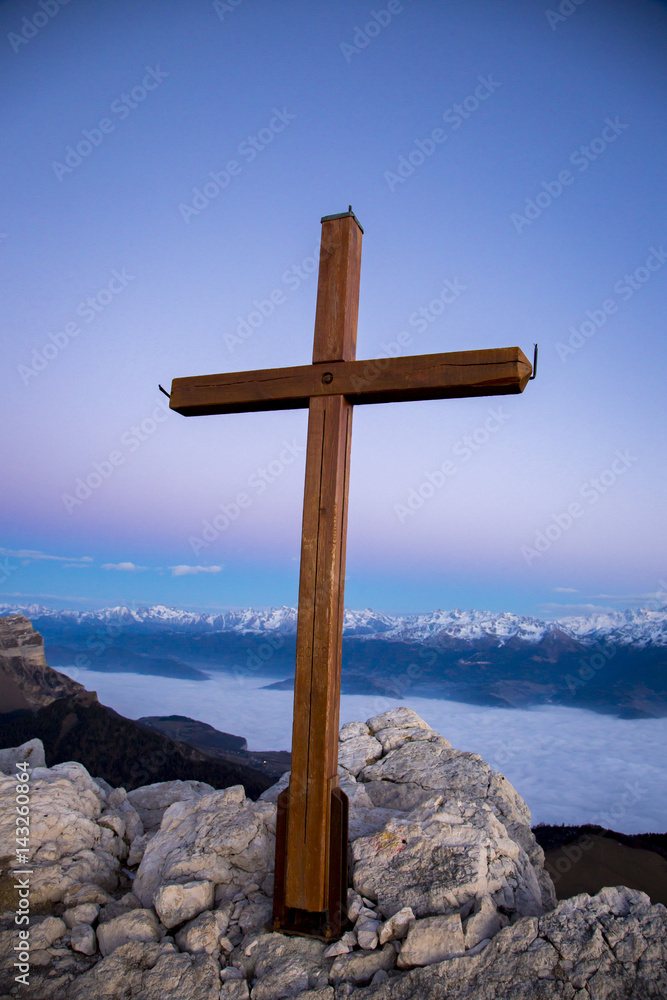 Croix sommitale de Chamechaude (Massif de Chartreuse)
