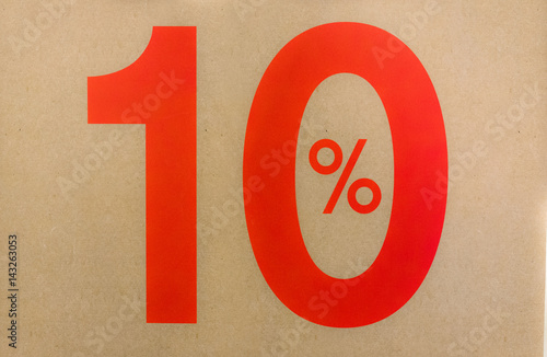 10%