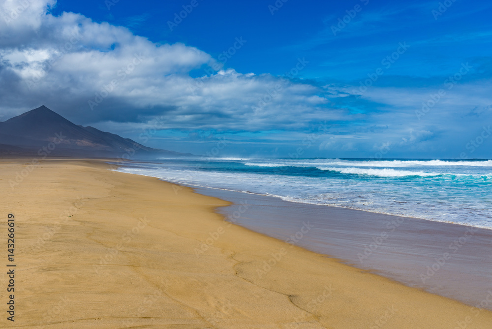 Spain, Canary Islands, Fuerteventura, Cofete. Virgin beach of Cofete