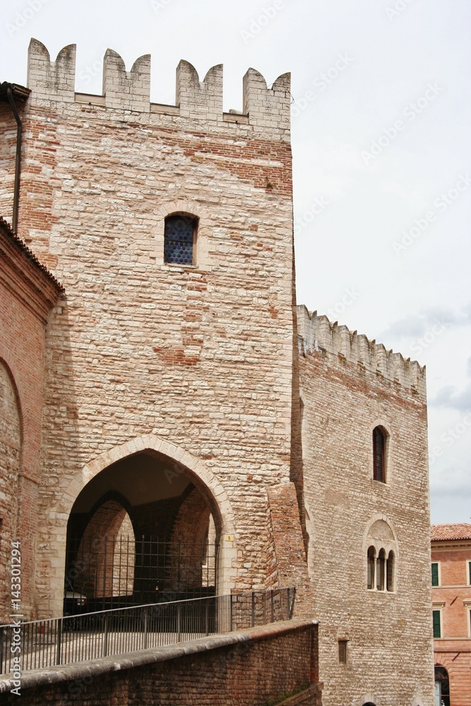 Lordship palace, Marche, Middle-Italy village