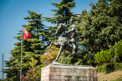 Obraz na płótnie Skanderbeg monument in Kruje w salonie