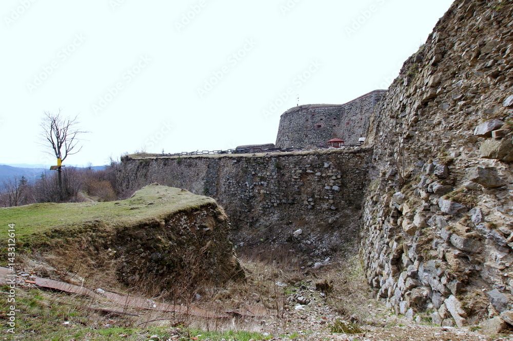 Twierdza Srebrnogórska - ruiny